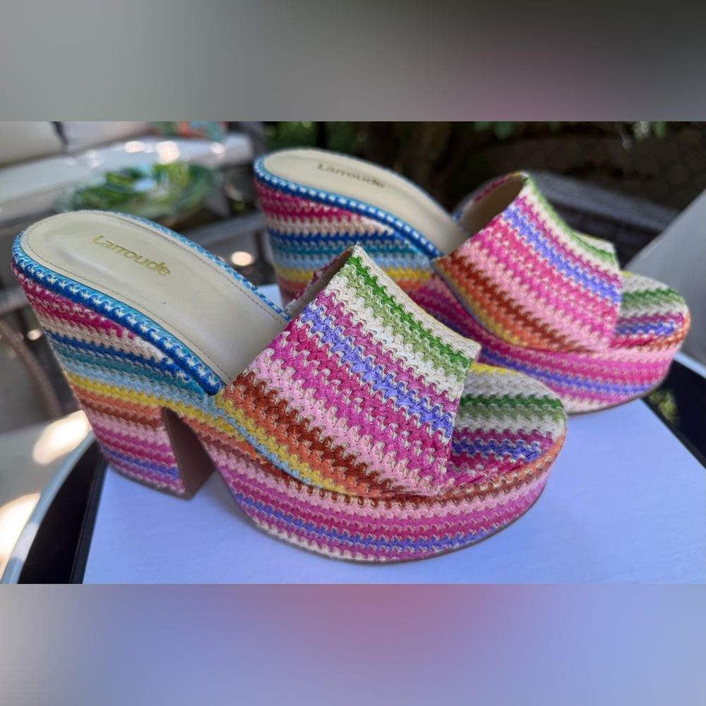 Larroude Margot Rainbow Platform Sandels SZ 7